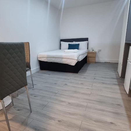 Brand New Collection Of Studios Close To Tube Station London Kültér fotó